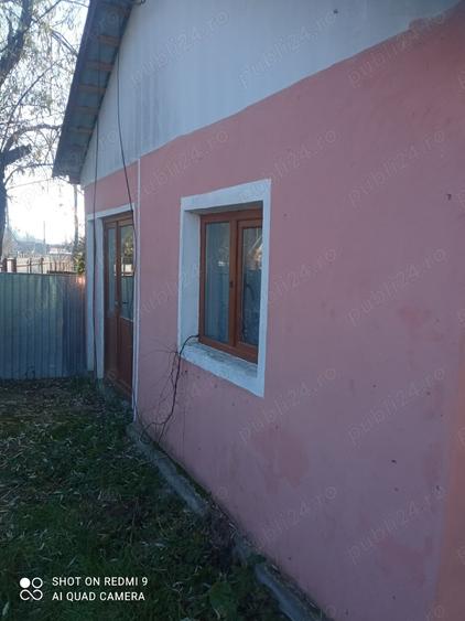 Casă cu 3 camere cu Teren 1000 Mp în Varnița
