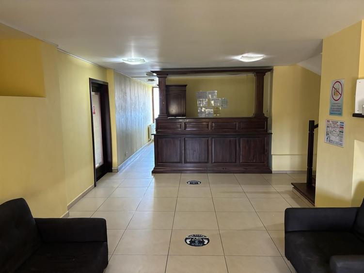 Casă individuală cu 8 camere cu Canalizare în Copou