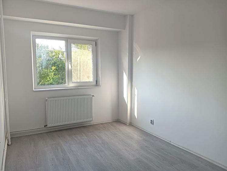 Apartament cu 4 camere în Sebastian