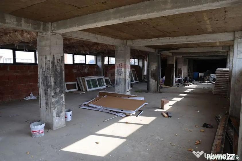 Spațiu comercial, de 317 mp, în Ipotești