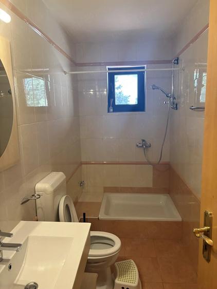 Casă cu 1 camere cu Teren 595 Mp în Take Ionescu