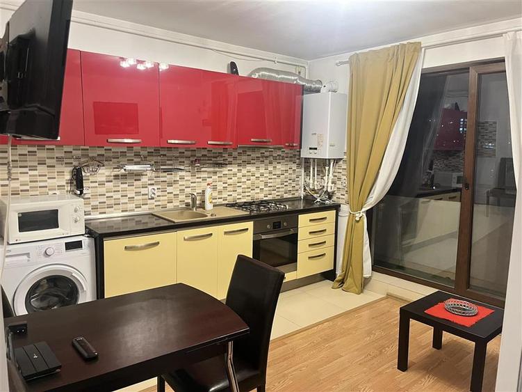 Apartament cu 2 camere semidecomandat, mobilat în Mihai Bravu