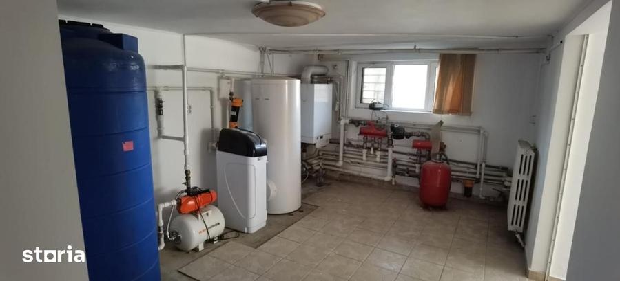 Casă cu 4 camere cu Teren 1438 Mp în Chiscani