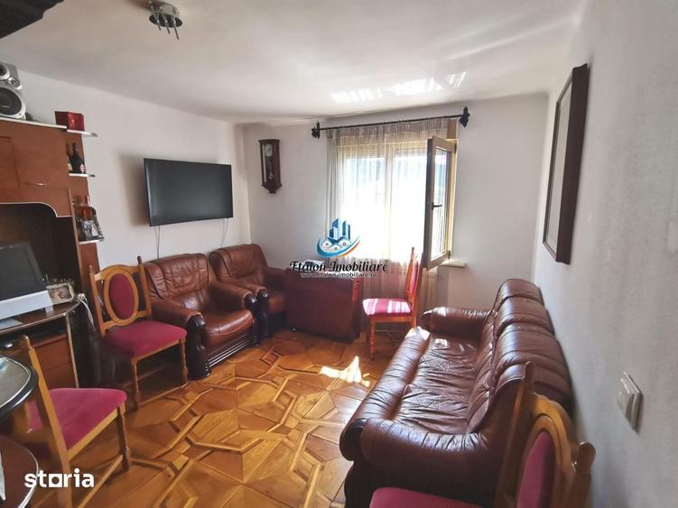 Apartament cu 3 camere decomandat în Calea Romanului
