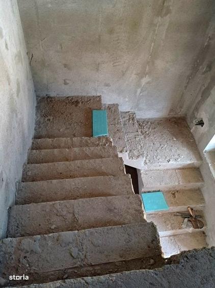 Casă cu 4 camere în Central