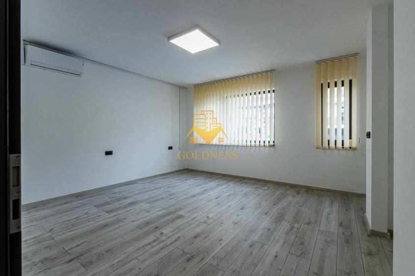Duplex cu 6 camere cu Canalizare în Europa