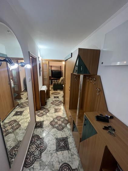 Apartament cu 2 camere semidecomandat în Tineretului