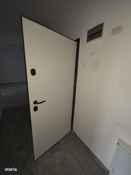 Apartament cu 3 camere în Est