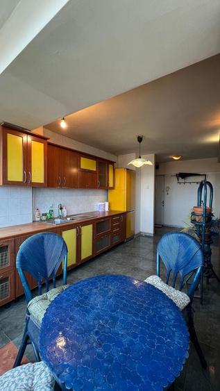 Apartament cu 2 camere semidecomandat, mobilat în Panduri