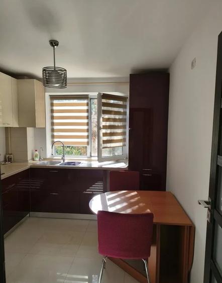 Apartament cu 4 camere decomandat, mobilat în Inel I