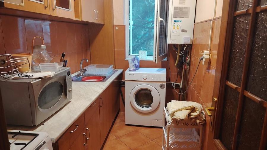 Apartament cu 2 camere decomandat în Intim
