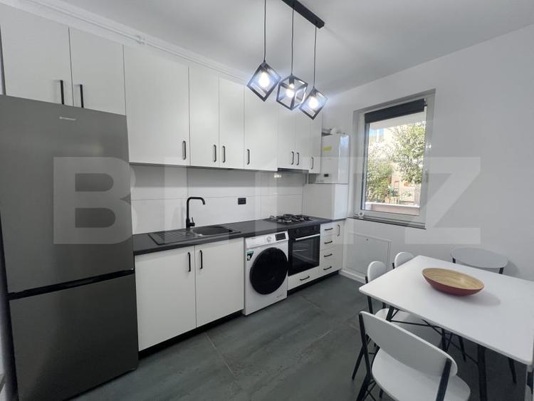 Apartament cu 2 camere semidecomandat, mobilat în Florești