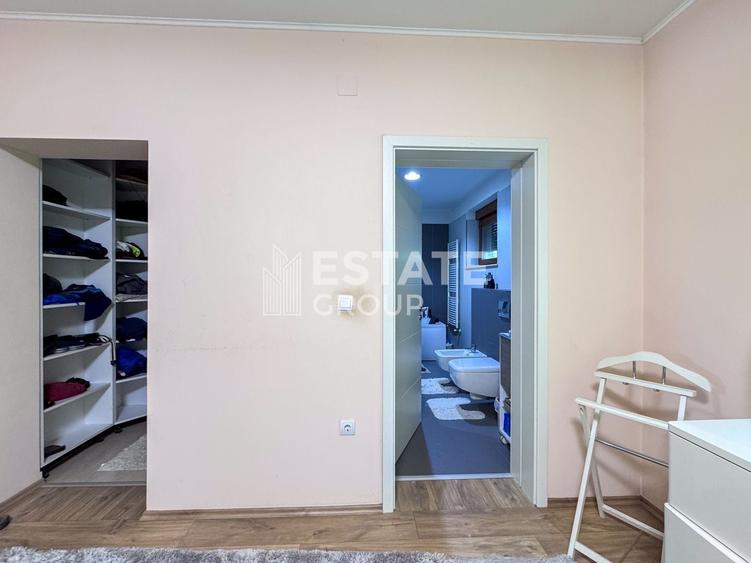 Casă individuală cu 5 camere cu Canalizare în Moșnița Nouă