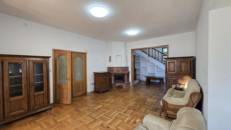 Casă individuală cu 9 camere cu Piscina în Pipera