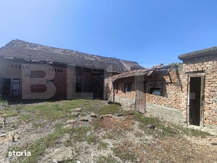 Casă cu 3 camere cu Teren 1435 Mp în Central