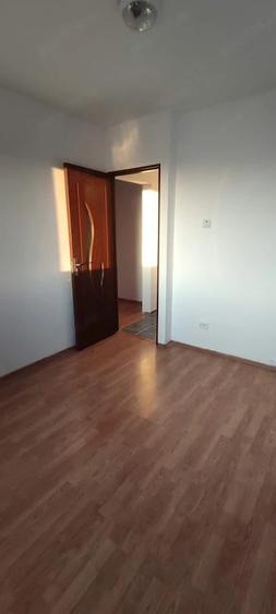 Apartament cu 2 camere semidecomandat în Electroprecizia