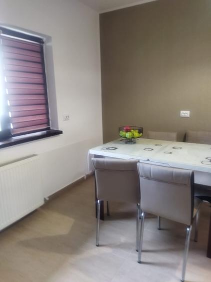 Casă individuală cu 5 camere cu Canalizare în Galata