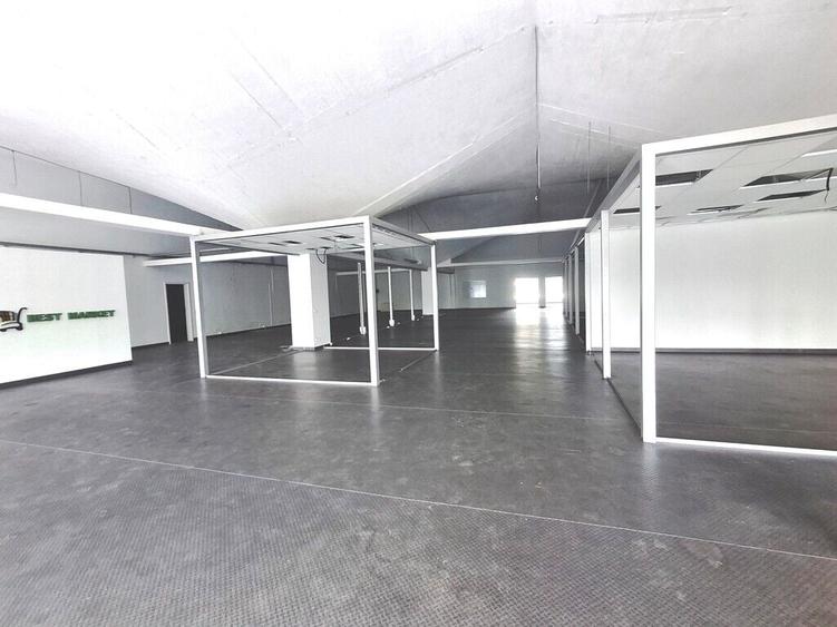 Spațiu industrial, de 1,000 mp, în Militari