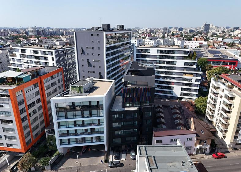 Birou, de 9,250 mp, în Calea Călărașilor