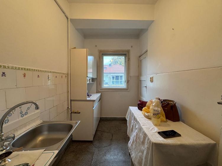 Apartament cu 2 camere decomandat în Floreasca