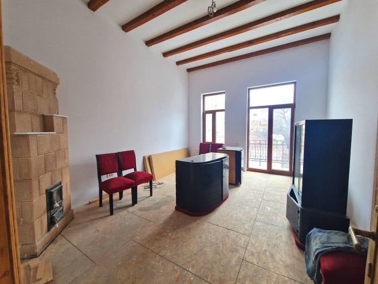 Apartament cu 6 camere decomandat în Unirii