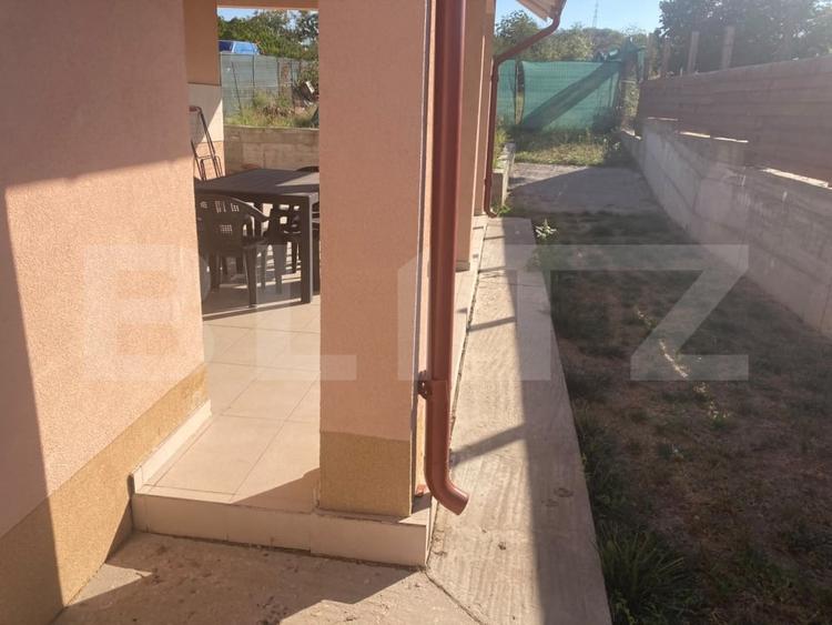 Casă individuală cu 3 camere decomandat cu Teren 250 Mp în Șimnicu de Sus