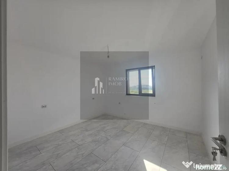 Casă cu 6 camere cu Teren 300 Mp în Central
