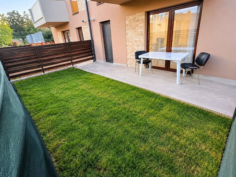 Apartament cu 2 camere semidecomandat, mobilat în Bună Ziua