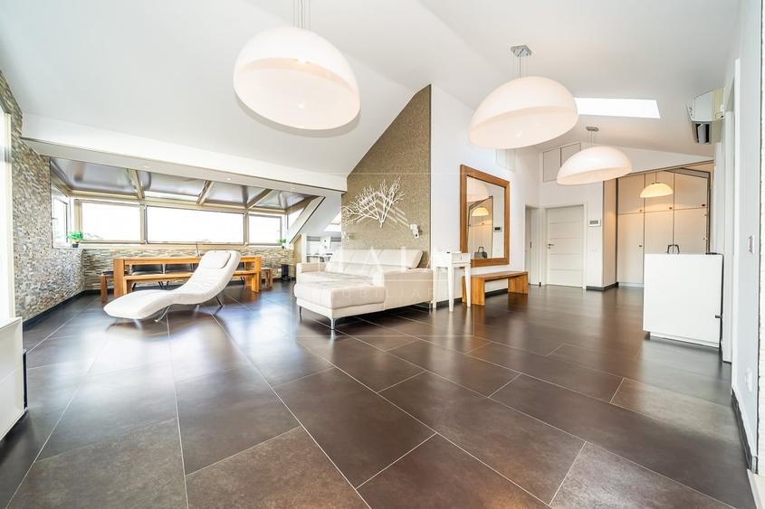 Apartament cu 3 camere decomandat în Sub Arini