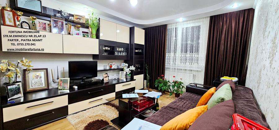Apartament cu 3 camere decomandat, mobilat în Mărăței