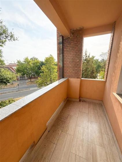 Apartament cu 4 camere decomandat în Cantemir