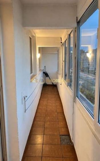 Apartament cu 3 camere decomandat, mobilat în Pantelimon