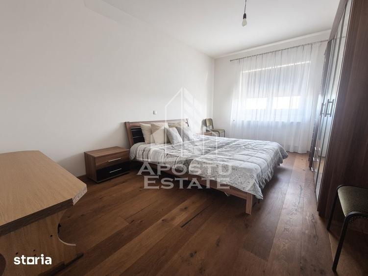 Casă cu 5 camere cu Teren 563 Mp în Cărpiniș