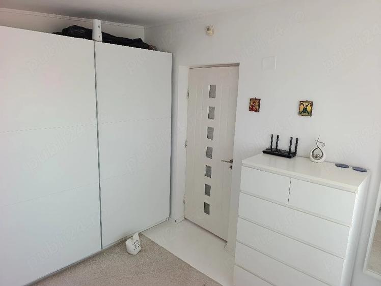 Apartament cu 3 camere decomandat în Apărătorii Patriei