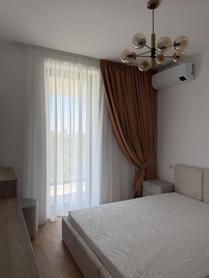 Apartament cu 3 camere decomandat în Băneasa