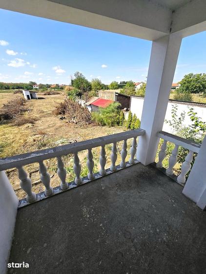 Casă cu 4 camere cu Teren 420 Mp în Titulescu