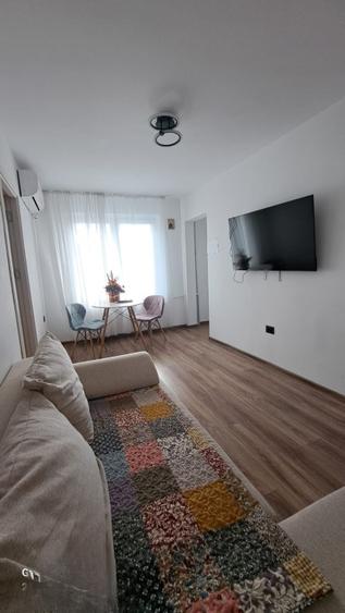 Apartament cu 2 camere semidecomandat în Tomis Nord