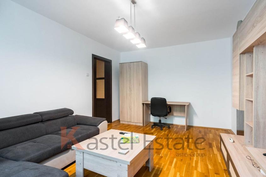 Apartament cu 3 camere semidecomandat, mobilat în Drumul Taberei