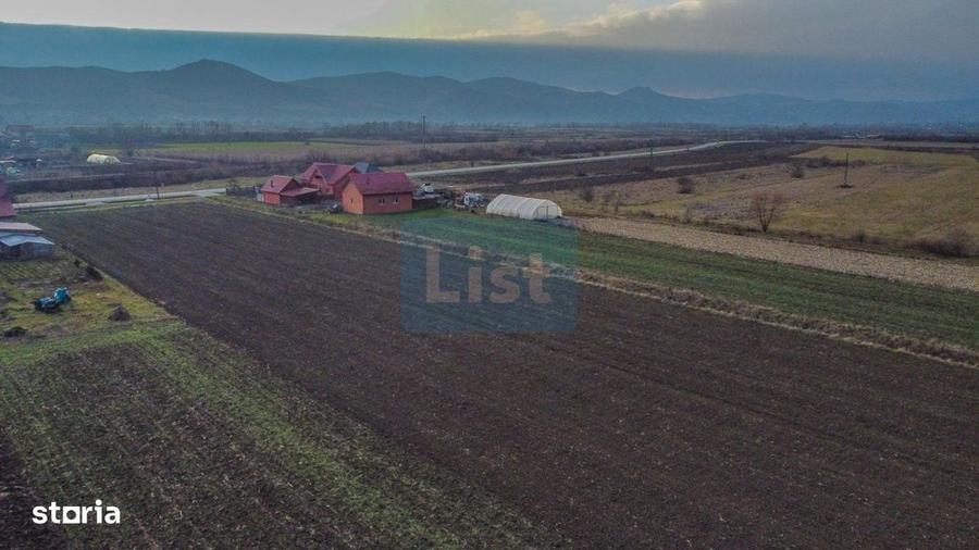 Spațiu comercial, în Cășeiu