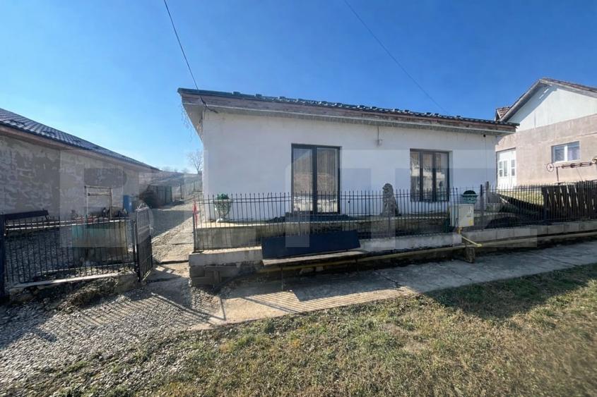 Casă individuală cu 3 camere cu Canalizare în Lechința