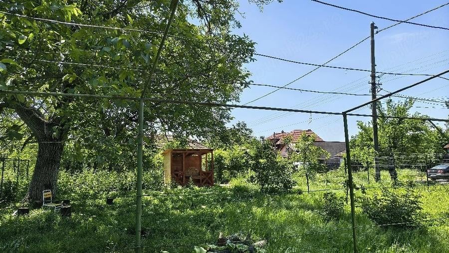 Casă cu Teren 630 Mp în Lipia