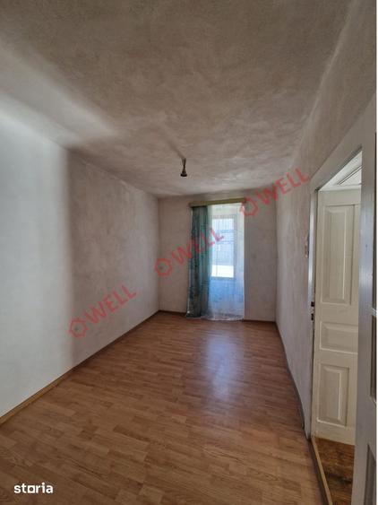 Casă cu 3 camere cu Teren 2628 Mp în Racoș