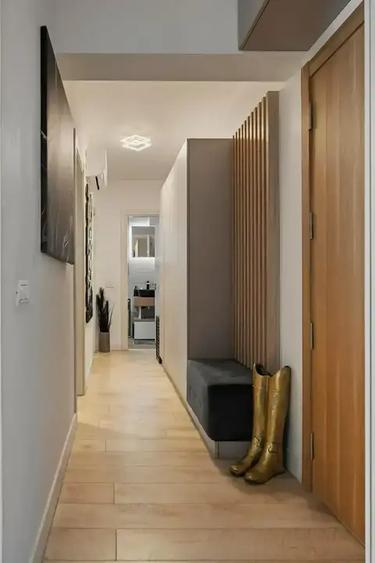 Apartament cu 3 camere decomandat, mobilat în P-ta Presei Libere