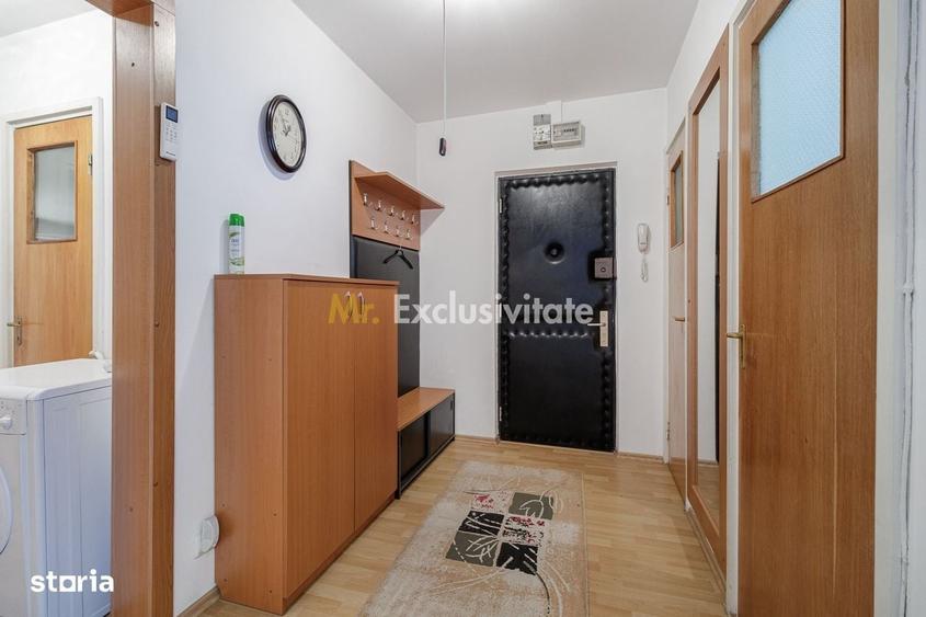 Apartament cu 3 camere decomandat în Valea Oltului