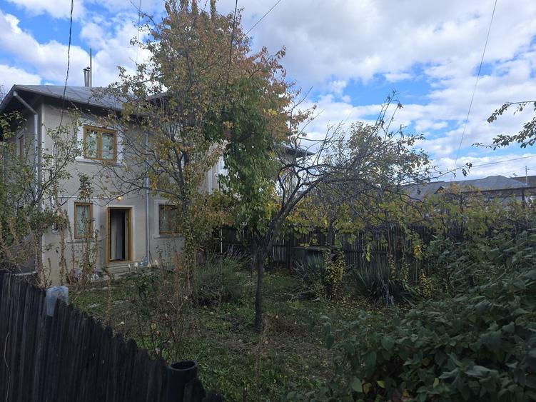 Duplex cu 3 camere cu Canalizare în Viforâta