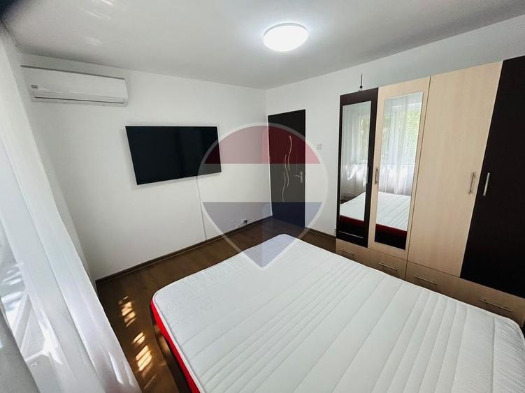 Apartament cu 2 camere decomandat, mobilat în Central