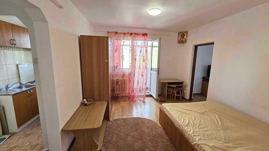 Apartament cu 2 camere nedecomandat în Central