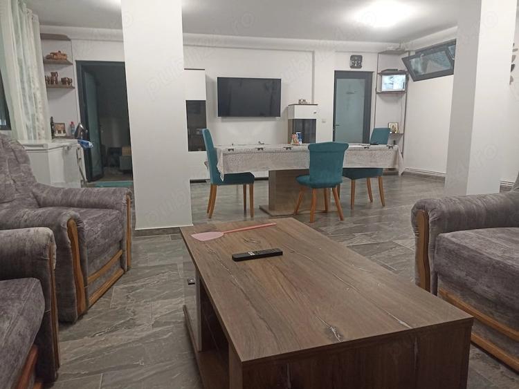 Casă cu 6 camere cu Teren 1500 Mp în Peceneaga