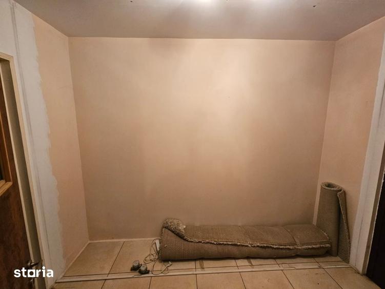 Apartament cu 3 camere semidecomandat în Militari