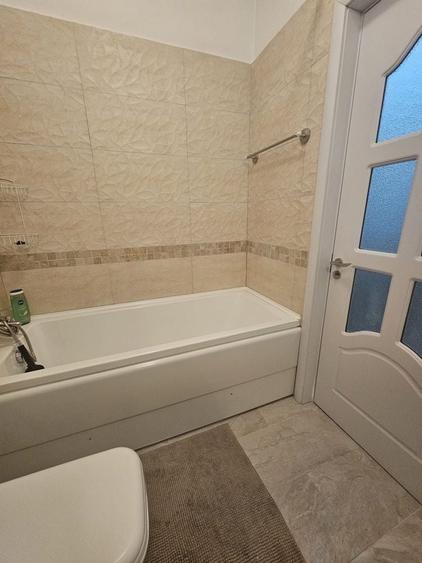 Apartament cu 2 camere semidecomandat în Apărătorii Patriei